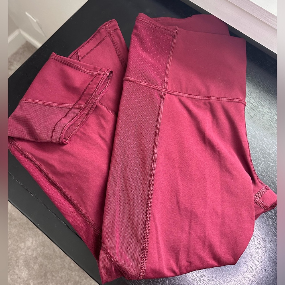 Lululemon leggings capri red size 8